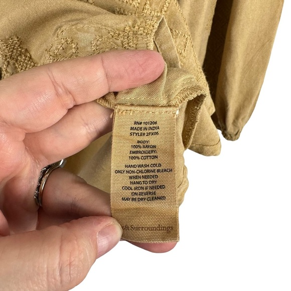Soft Surroundings Sz L Women's Gold Embroidered Front Ruffle Trim Button Down - Picture 6 of 10
